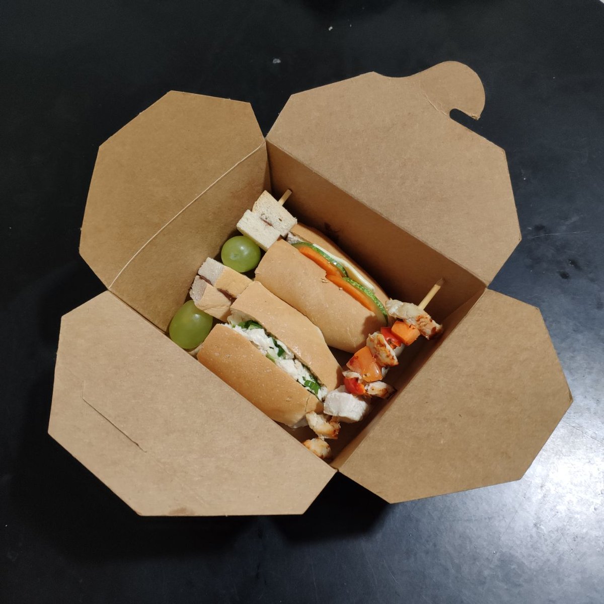 Good .Morning!
A perfect children meal box 🤗
BBQ chicken stick
Desert stick
Chicken hotdog half
Veg cheese hotdog half
#eathealthy #food
#healthykidsfood