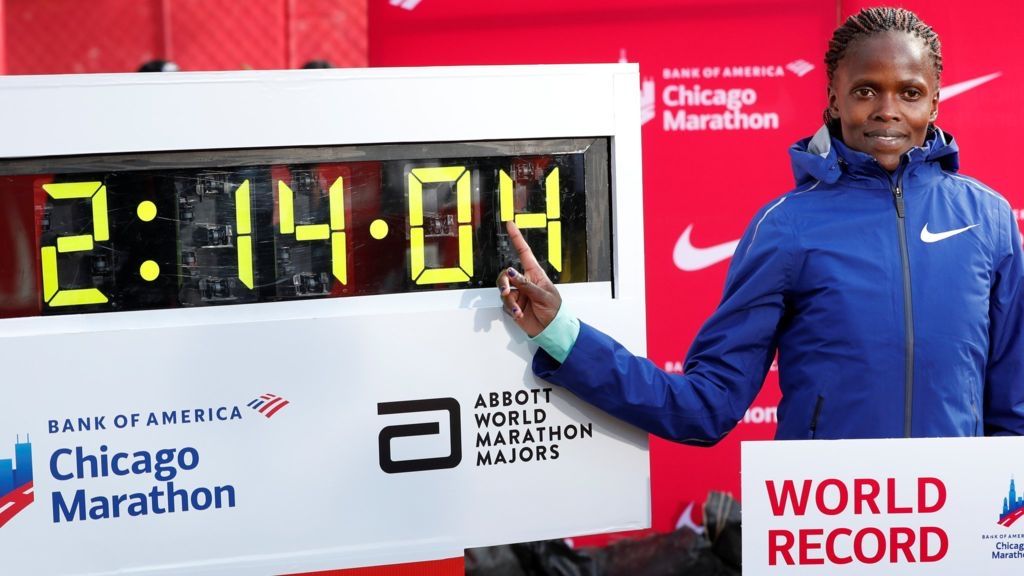 Challengechum's tweet photo. What a weekend for men’s &amp; women’s marathon running! 🤯 Set your mind, body &amp; soul on a goal &amp; anything really is possible! #ChicagoMarathon #WorldRecord #sub2marathon #Eluidkipchoge #BrigidKosgei #MondayMotivation https://t.co/LMPrucZHuT https://t.co/6iXDaot2vx