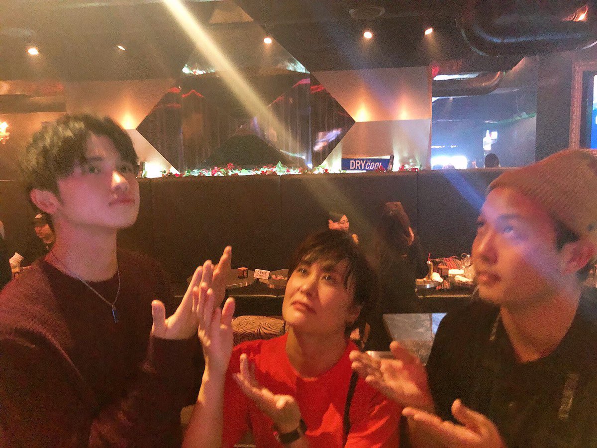 haruharu0910_'s tweet photo. あき姉達のユニット『NE-SANS』前よりもバージョンアップされててものすごく良かった!笑笑
最後に貴重お写真撮っていただいた!
#NAUGHTYSPECIAL
#NESANS
#オンアンドオン https://t.co/FVptj6wRHa