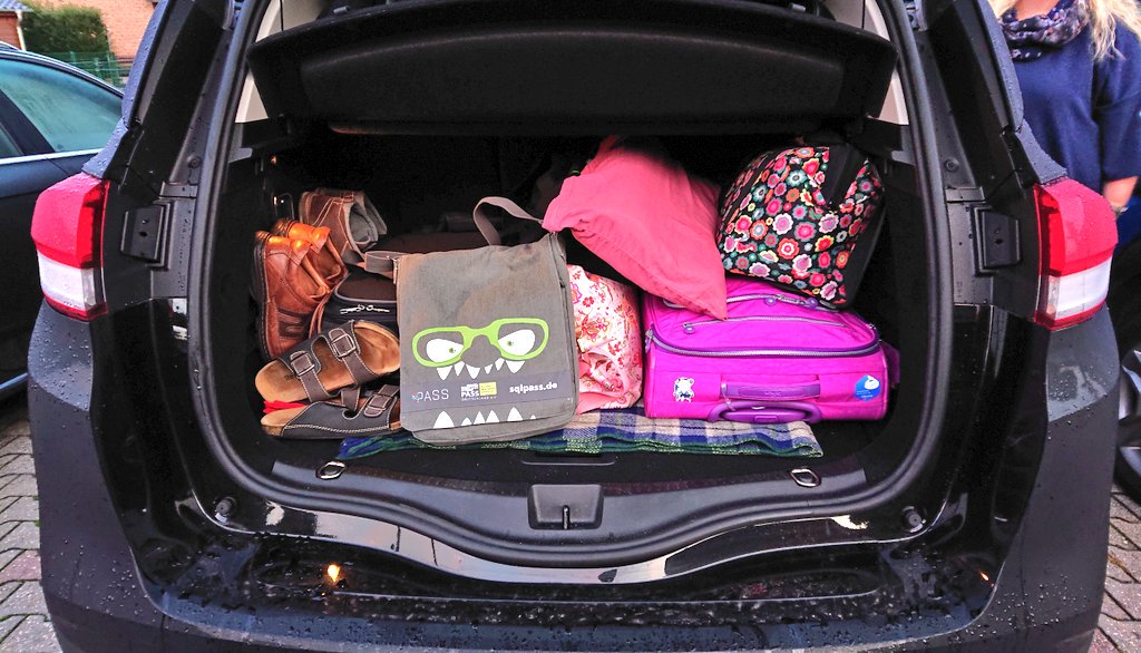 DerFredo's tweet image. Heute erst ein kleiner Road Trip, dann Speakers Dinner, morgen #sqldays in Erding. 😉 #SQLServer @ppedvEvents