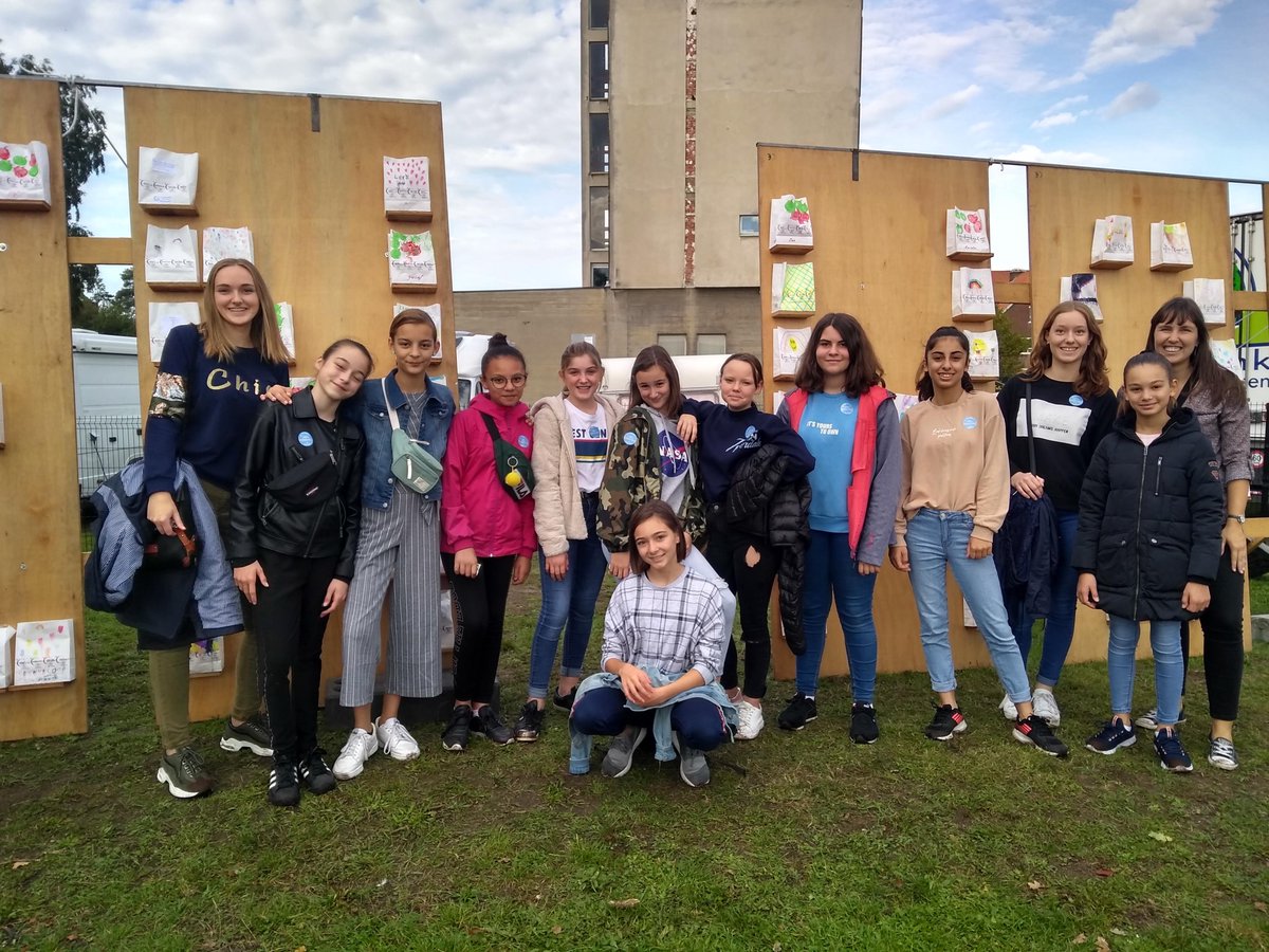 Het Junior Atlas College deed actief mee aan Levensloop: zowel met wandelaars als lopers.