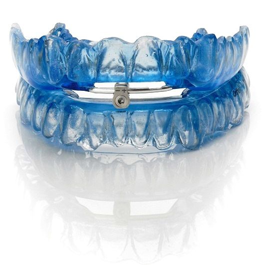 DentalMedicalGr's tweet photo. ¿Roncas? ¿Tienes apnea del sueño? ¿Sabías que podría tener solución en uno de nuestros dentistas? Lee más en https://t.co/6DQllRpNHf #ronquidos #apneadelsueño #dentalmedicalNews https://t.co/MhL6cLOI3C