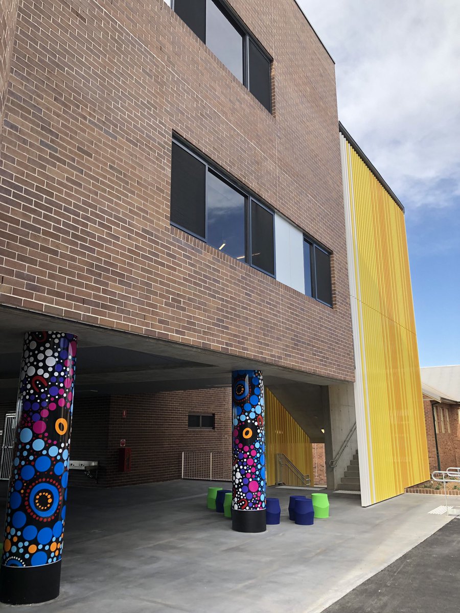 BronwynGYork's tweet photo. Our student leaders were wonderful tour guides for the Premier and Minister of Education who visited today. 10 new classrooms with exciting possibilities for flexible teaching and learning! @timbsie @ShannanJudge @smitchellmlc @GladysB #MerrylandsPS https://t.co/ELm5Y64vqL