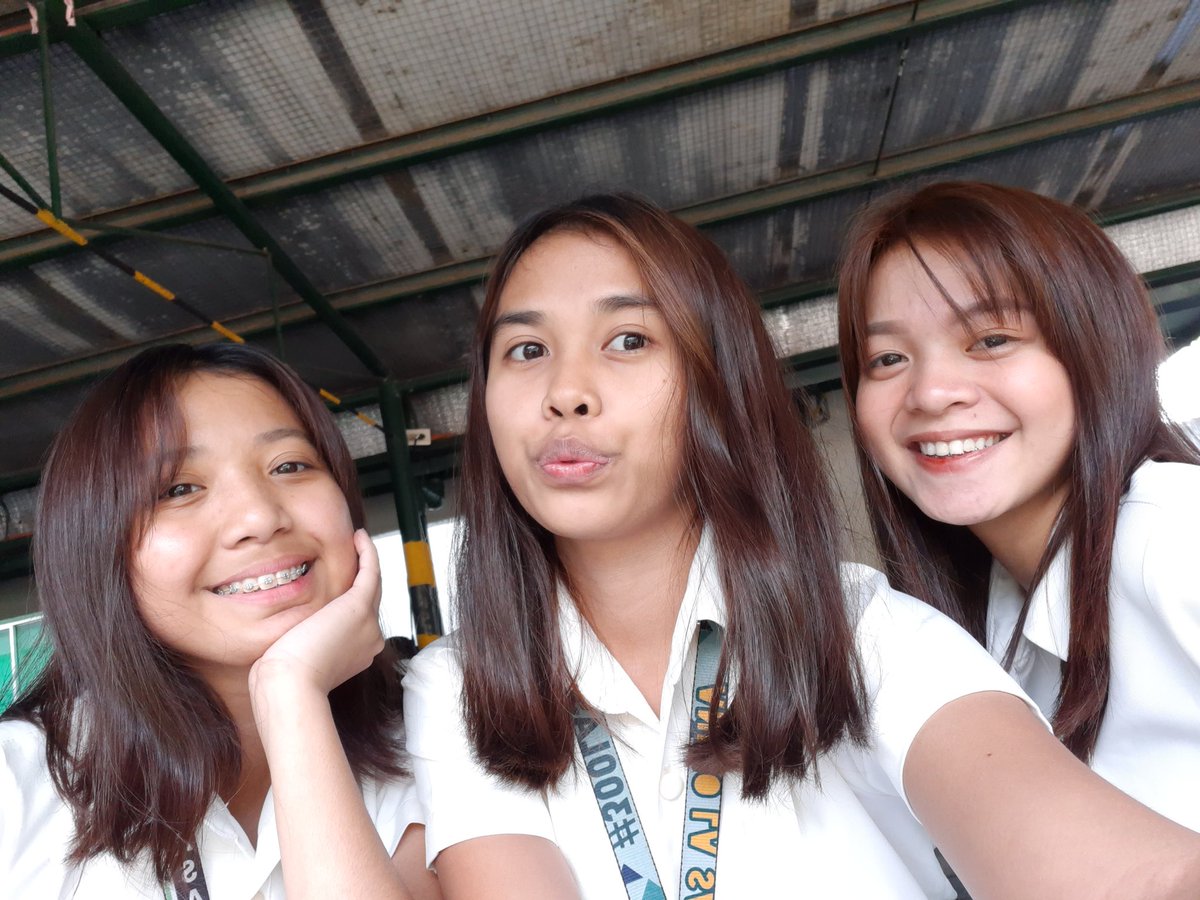 auburrrrn's tweet photo. picture muna bago magshift #midtermz @janinecstl @mayoraaakaren https://t.co/0I98SNqKTx