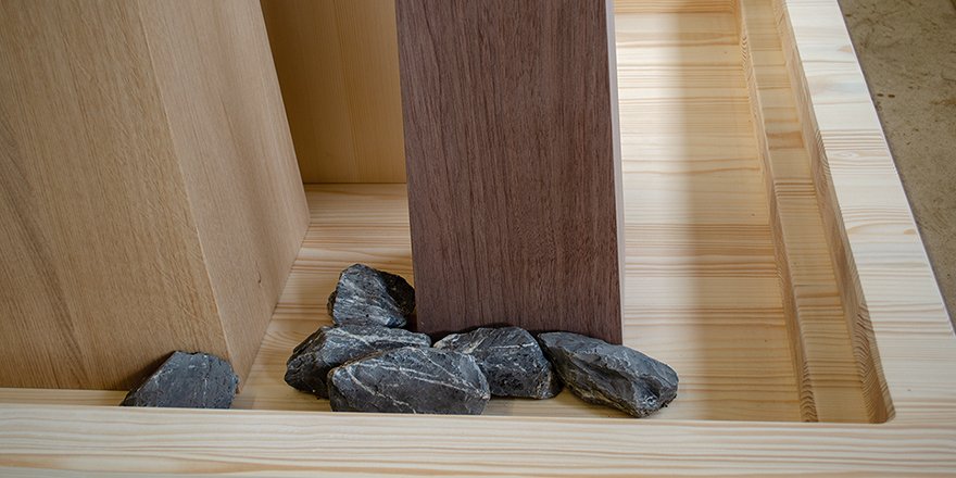 PermapackAG's tweet photo. An der @Holz_MesseBasel zeigen wir ein besonderes Anwendungsbeispiel unserer #Permafix Produkte. Hier ein kleiner Vorgeschmack mit Bildern aus der Produktion, mehr wird noch nicht verraten 😄 Wir freuen uns auf Ihren Besuch an unserem Stand C23, Halle 1.1: https://t.co/tSYB3bIzGz https://t.co/sbikC0V1Nx