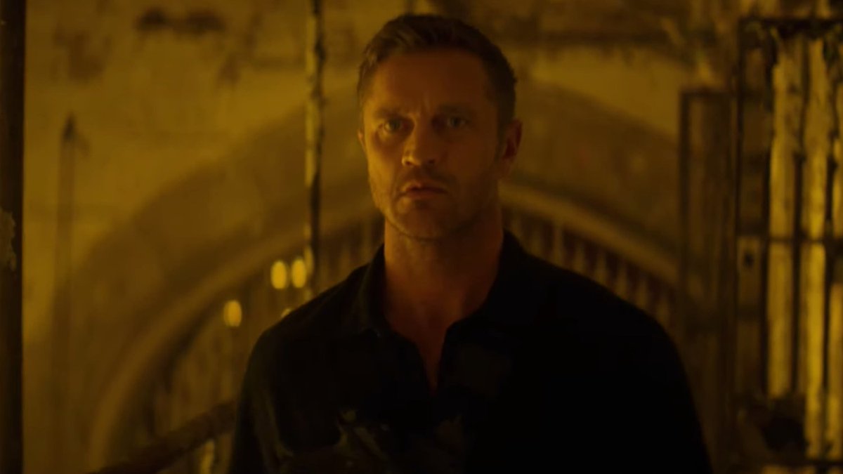 Devon Sawa is coming after Sylvestor Stallone in #Escapeplan3_sa #25October