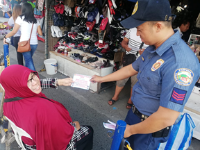 sanfernandocps's tweet photo. In line with the PNP PATROL Plan 2030, on October 14, 2019 at about 10:00 AM personnel of this Station under the direct supervision of PLTCOL PAUL YÑIGO GAMIDO, Chief of Police conducted dialogue and distribution of flyers re anti-illegal drugs,anti-criminality. https://t.co/rFTUeGxeCe