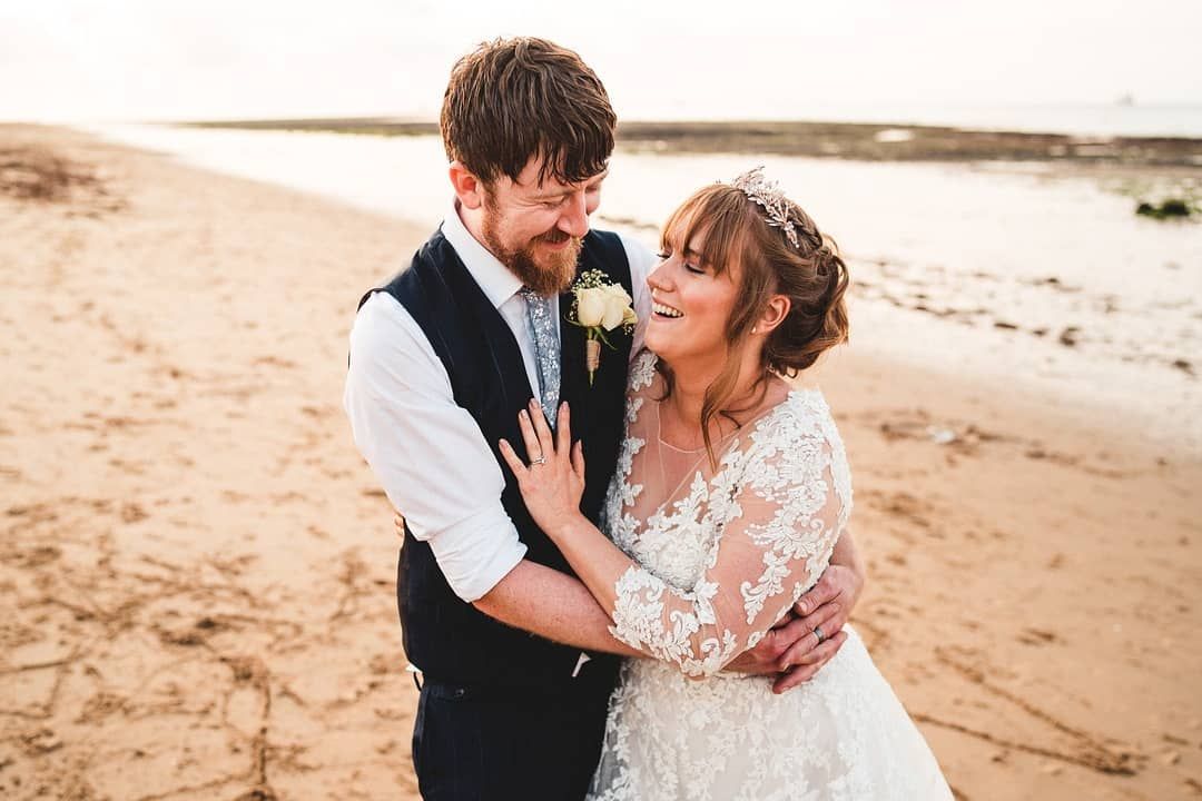 Beachy wedding? Yes please! 
📷 <a href="/DannyJackPhoto/">DannyJackPhotography</a>