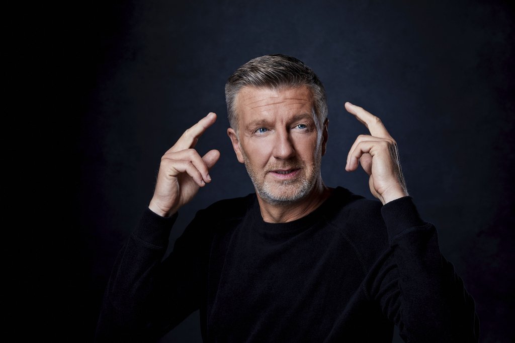 BREAKING! Michael Pilarczyk komt op zaterdag 9 mei 2020 naar Amphion! Een inspirerend theaterprogramma over bewustzijn en zelfinzicht, afgewisseld met korte geleide meditaties en prachtige muziek. Deze avond is een moment voor JOU!  Tickets: bit.ly/33jVKAz