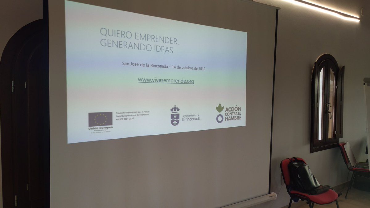 agustinbel's tweet photo. Ya hemos comenzado!!! Hoy el taller de Generación de Ideas con personas emprendedoras de La Rinconada en #HaciendaSantaCruz #VivesEmprende @ACH_AndExt @LaRinconada_Web https://t.co/9MrDABL2nq