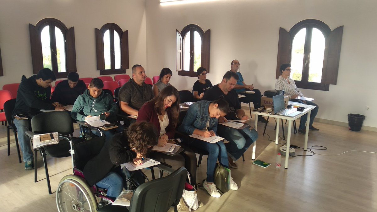 agustinbel's tweet photo. Ya hemos comenzado!!! Hoy el taller de Generación de Ideas con personas emprendedoras de La Rinconada en #HaciendaSantaCruz #VivesEmprende @ACH_AndExt @LaRinconada_Web https://t.co/9MrDABL2nq