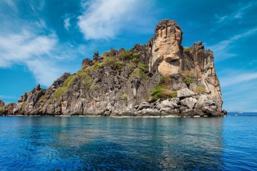 Partir en #décembre, c'est toujours une bonne #idée 😉 ! 
Découvrez notre sélection de 7 #destinations où vous envoler en fin d'année ✈️
>>> bit.ly/35u5ASe
#voyage #travel #bucketlist