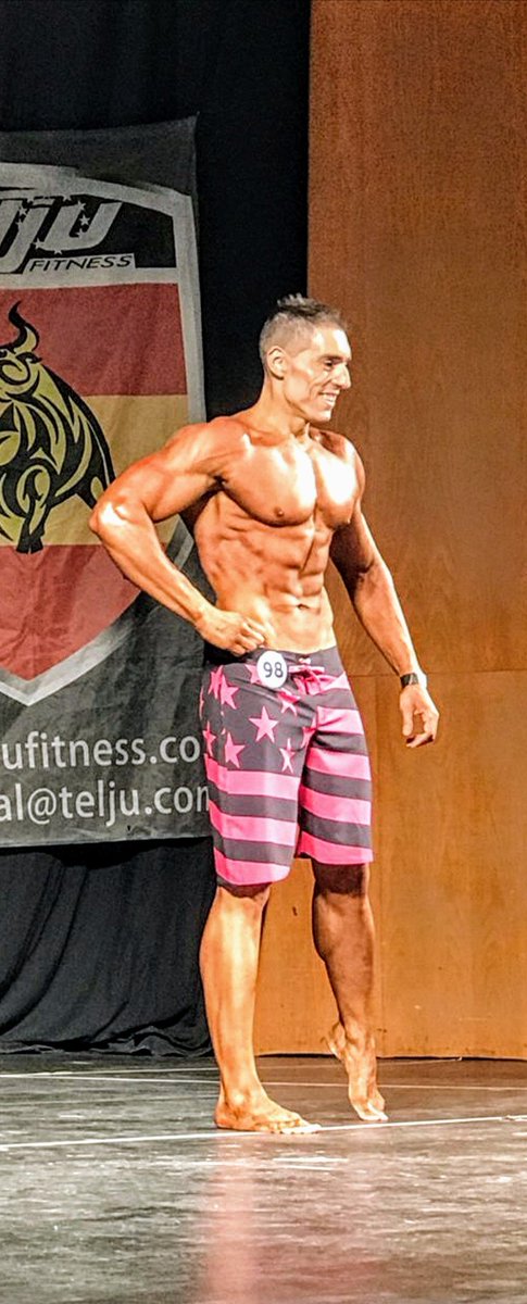 Sergio_FrancoM's tweet photo. Tras un año de mucho sacrificio y preparación, no he podido tener mejor debut en el mundo @IFBBMADRID 5 puesto en el Campeonato de Madrid y Ganador en el Villa de Aranjuez #Muscular Men's Physique @Ayto_Aranjuez No es running, pero esto vale para #BoostingHealth @infoGMV_es 😉? https://t.co/6eO9zPCjad