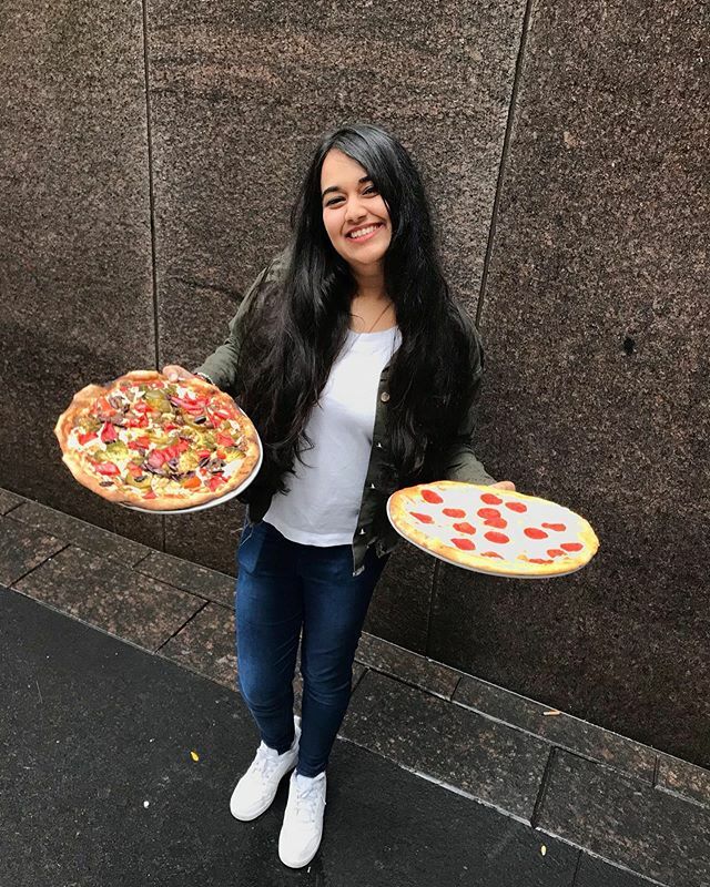 This is what a balanced diet looks like! 😁🍕
.
.
.
📍Pasta Lovers, Theatre District .
.
.
#Pizza #PizzaTime #PizzaPizza #FoodiesOfInstagram #Foodiegram #Foodstagram #InstaYum #InstaGood #Instagram #Blogger #TheatreDistrict #NewYorkCity #NewYorkEats #Cr… ift.tt/2INNtNe