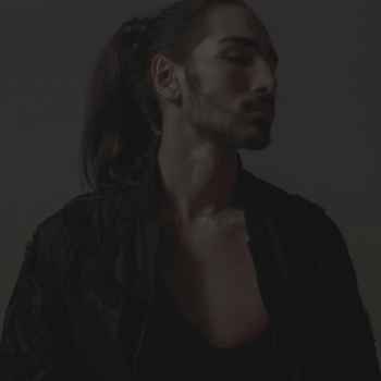 WOOFWOOFMEN's tweet image. Para entenderlo tienes que pasar por un huracán, cruzar una tormenta, salir de un tsunami y saltar por un barranco. Te transformas en 𝐚𝐝𝐫𝐞𝐧𝐚𝐥𝐢𝐧𝐚 𝐩𝐮𝐫𝐚 y quizás, solo así, comprendas su alma y el tono en su 𝐫𝐮𝐠𝐢𝐝𝐨. 

 　  　　  　  ㅤ   monorol o algo así.