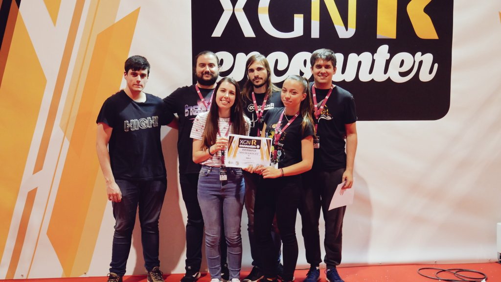 Fin de semana intenso y foto para el recuerdo, nos vamos con buen sabor de boca de @xgn2019 con el 1° Puesto del torneo de Overwatch como equipo mixto!. <a href="/fitinho123/">forukun</a> , <a href="/Gamer_Vidal/">Javier Vidal</a> , (Agonbar),  <a href="/Juppita_sgr/">=^.^=</a> ,(LuchiPuchi), <a href="/EnriqueLage/">Kikorlio</a> | GG "MEInificos"! #XGNR2019