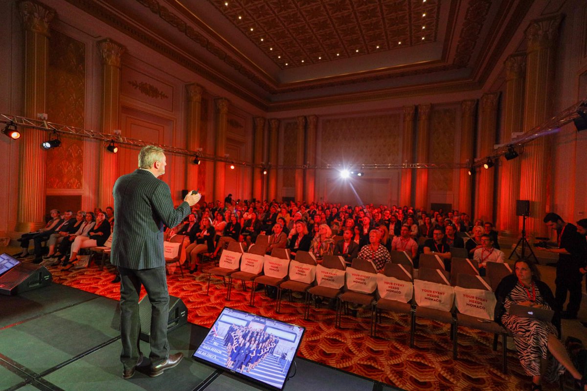 inVOYAGEevent's tweet photo. "It’s not about how successful you are. It is about how successful you want to be." Time for a little #mondaymotivation from our keynote at #inV19 last week by @KevinDGaskell - check out the highlights from his session on inspired leadership : https://t.co/NDxQl1bao5 #leadership https://t.co/aHYPdfcrgM
