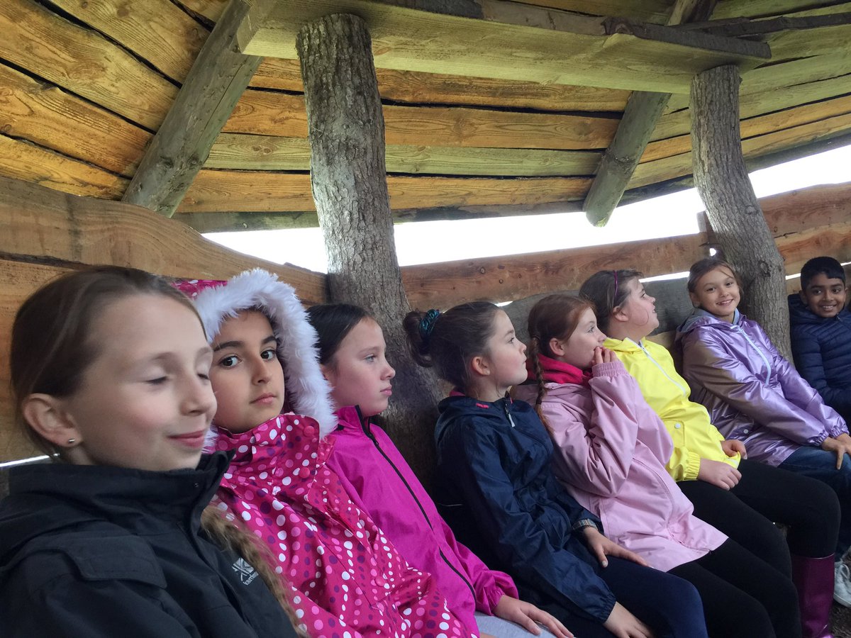 stmarysnewport's tweet photo. First activity underway! Bushcraft! https://t.co/8dpWIYVfZ8