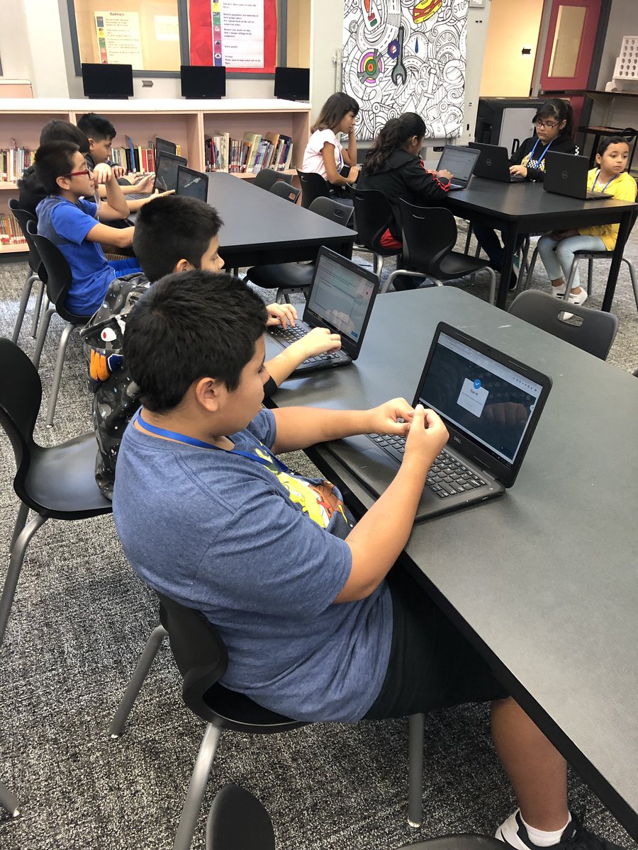 NMS students using Nearpod to learn about cyberbullying. @McElroyNMS    #lcisdlibraries #digitalcitizenshipweek