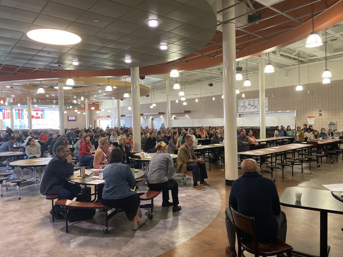 MsHHwdmcs's tweet photo. Professional Development for 9-12 WDMCS staff happening now! #whosyoursuperhero #valley #tigers https://t.co/CE2EoQIZFj