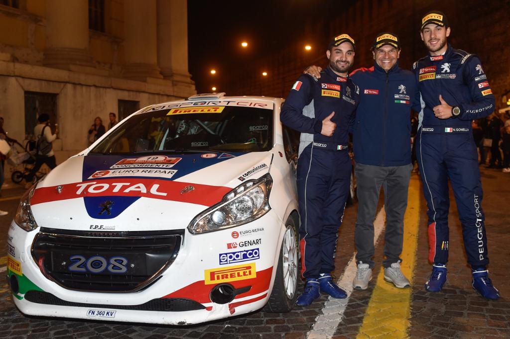 peugeotitalia's tweet photo. A bordo della #PEUGEOT208 @TommasoCiuffi e @Nicolgonella vincono il #Rally2Valli e colorano il podio del Campionato Italiano Rally 2 Ruote Motrici coi colori di PEUGEOT Sport Italia e con una gara di anticipo dalla fine della stagione. https://t.co/Q9fOTKUWMG
