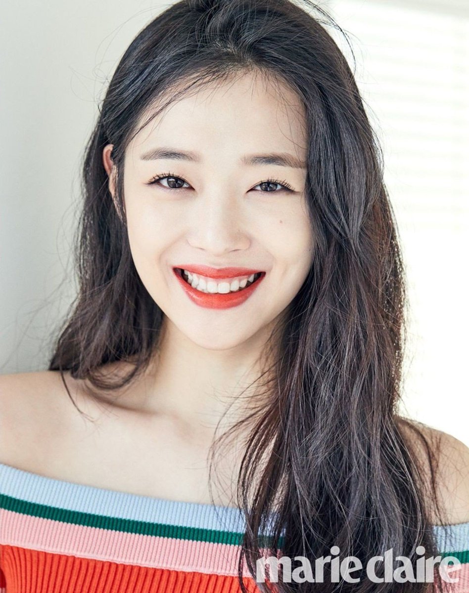 jeonghan_ki_jan's tweet photo. We will always love you .
May her Soul rest in Eternal Peace
#Sulli https://t.co/BdXCVgDKl0