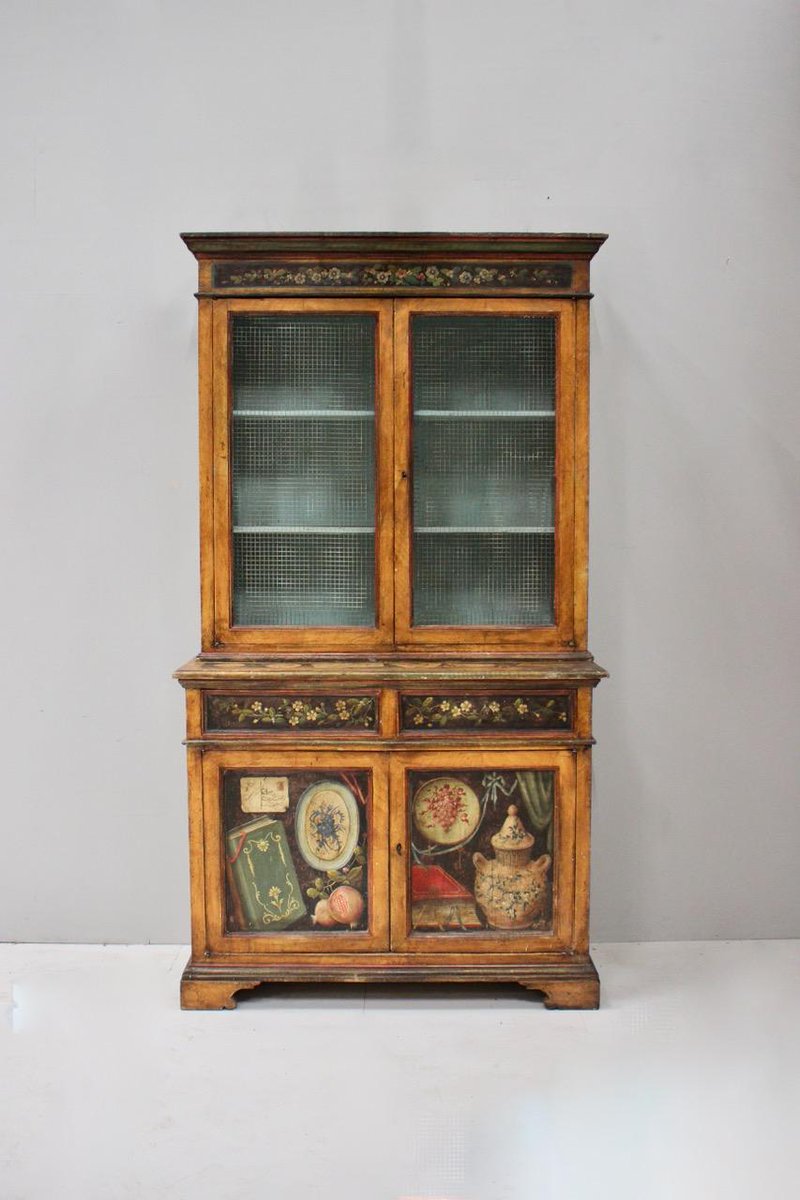 BrownriggUK's tweet photo. A Very Charming And Unusual, Circa 1930s Italian #PaintedBookcase / Display Cabinet. Visit us for more-https://t.co/CgJqVixDOm
#AntiqueBookcase #DisplayCabinet #Bookcase #AntiqueFurniture #HomeDecor #InteriorDecor https://t.co/rHdd4pD2TD
