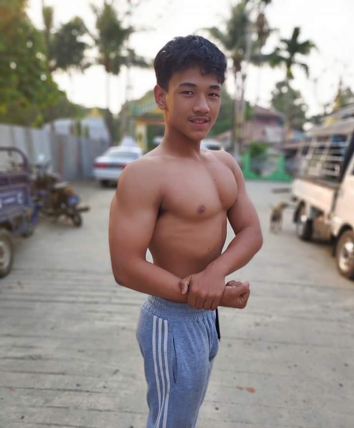 Bopeep4354's tweet photo. အဲ့က​လေး​​လေးရဲ့ HD ပုံ​လေး
ကြည့်ချင်လို့ပါ အလင်းပြကျပါဦး https://t.co/jEhzcpvV8l