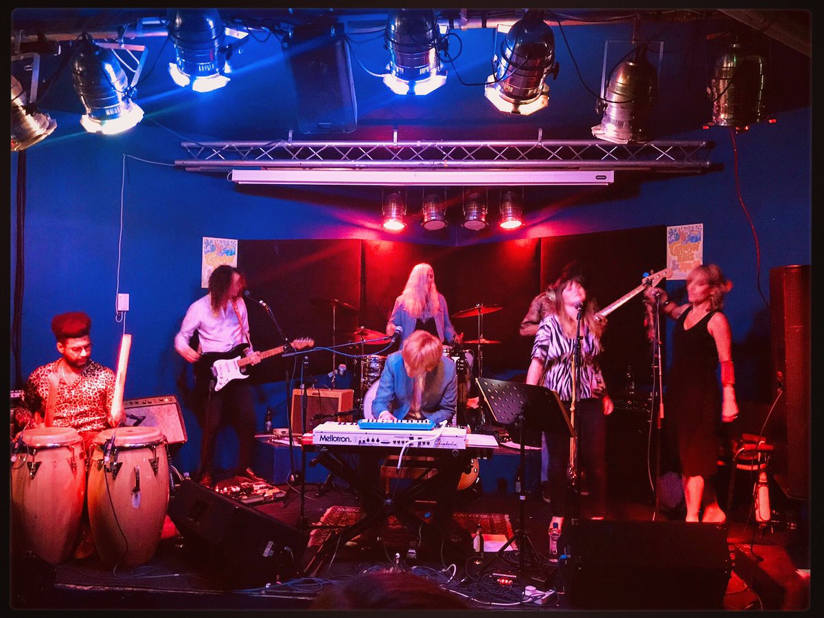 Carwyn Ellis & Rio 18 (@colorama_sound) on Twitter photo Glasgow! A big thank you to all who came to our show at <a href="/thegladcafe/">The Glad Cafe</a> - what a brilliant place to play. Cheers to #glorioustraces for having us, and for enabling us to see <a href="/modern_studies_/">Modern Studies</a> beautiful set too.
!!!!Diolch yn fawr iawn i chi gyd!!!!
(📸 - @GwenMairi) 🧡🏴🧡 Glasgow! A big thank you to all who came to our show at <a href="/thegladcafe/">The Glad Cafe</a> - what a brilliant place to play. Cheers to #glorioustraces for having us, and for enabling us to see <a href="/modern_studies_/">Modern Studies</a> beautiful set too.
!!!!Diolch yn fawr iawn i chi gyd!!!!
(📸 - @GwenMairi) 🧡🏴🧡