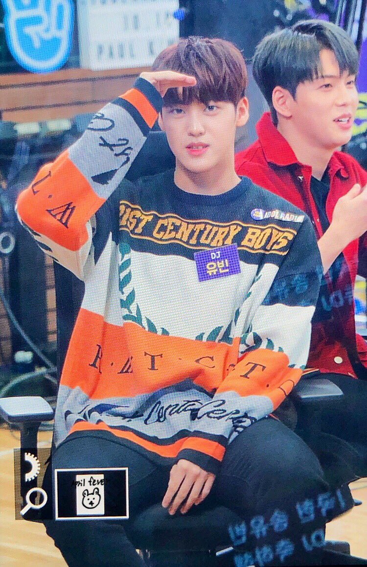 april__fever's tweet photo. 191014 아이돌라디오 프리뷰

#송유빈 #SOMGYUVIN #4월의_유빈 https://t.co/y4GpehBmBr