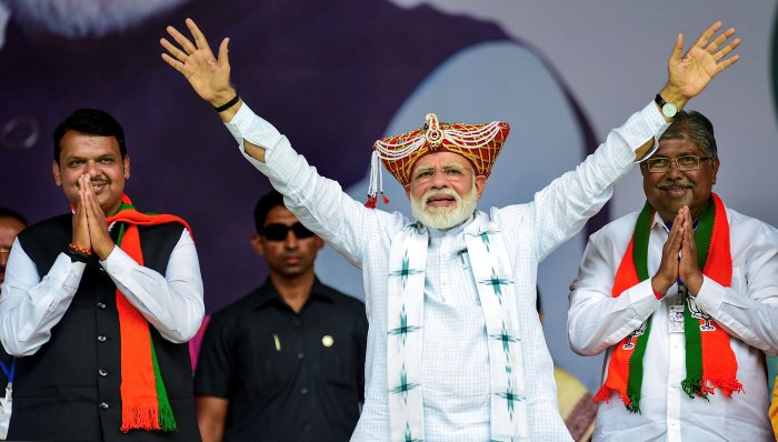 Dev_RisingStar's tweet photo. Maharashtra welcomes our Prime Minister Narendra Modi

#MaharashtraWelcomesModi #WelcomeModi #मोदींचे_स्वागत #AssemblyElections #PunhaDevendra #आघाडीचे_तीनतेरा @Dev_Fadnavis @CMOMaharashtra @BJP4Maharashtra https://t.co/r5n4AaLt73
