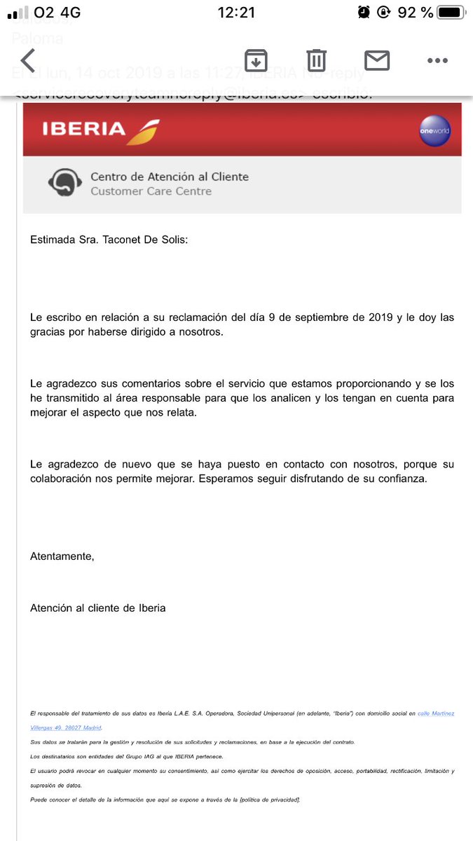 taconets's tweet photo. La respuesta de iberia despues de intoxicarme en un vuelo...¿enserio @Iberia? @consumidores @facua @CeliacosMadrid @FACEceliacos https://t.co/SWreBJCwVq