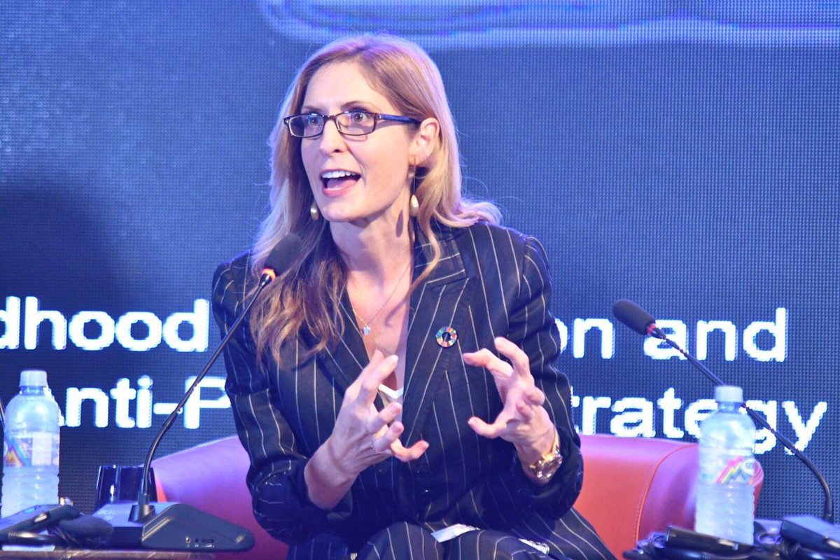 „Everything children are learning, their behavior, habits, emotional control is established in the brain before the age of four. So if you want to end the cycle of poverty, start there.“ <a href="/RebekahGEllis/">Rebekah Granger-Ellis</a> #EndPoverty ow.ly/7cH630pIjT0