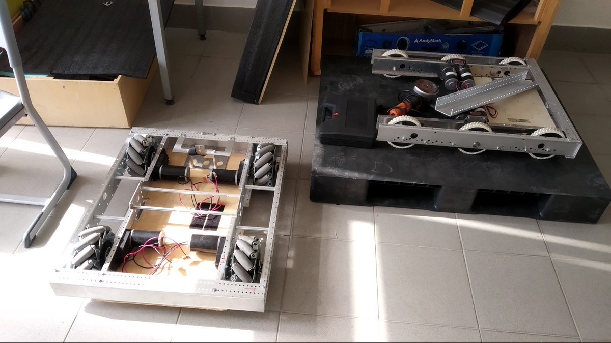 ITURobee's tweet photo. Yeni kurmaya başladığımız atölyede FRC çalışmalarına başladık bile.  Sponsorların desteği ile bu yıl  #frcTurkey de yerimizi almak için sabırsızlanıyoruz. Sponsor olmak isteyenler https://t.co/bJWqW0qgyS adresinden takımımız hakkında bilgi alabilir ve bize ulaşabilirler. https://t.co/vr5yTYWxrT