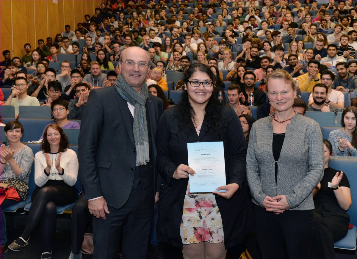 Rwth Aachen On Twitter Fur Ihre Akademischen Leistungen Und Ihr Interkulturelles Engagement Hat Rwth Studentin Sharmishta Chakravorty Studiengang Elektrotechnik Informationstechnik Und Technische Informatik Aus Indien Den Daad Preis 2019