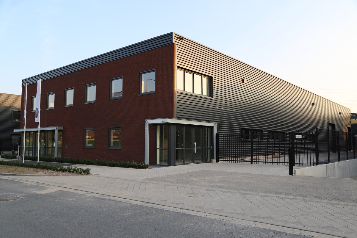 Banketbakkerij de Maro is ook gevestigd op #bedrijvenpark EnschoT. Zij bieden een #hoogwaardig #assortiment ambachtelijke banketproducten voor retail, horeca en groothandel. ow.ly/RhKi50wFu9k