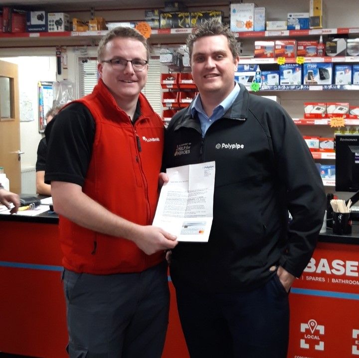 PolypipeTrade's tweet photo. Time for another top performing @plumbaseuk branch during our #MissionMax campaign 👏

Congratulations to @PLUMBASEKL on being the top performing branch in your region. Here is Polypipe Area Sales Manager Scott Henn presenting Branch Manager Aaron with their prize! https://t.co/T7UOV97jcY