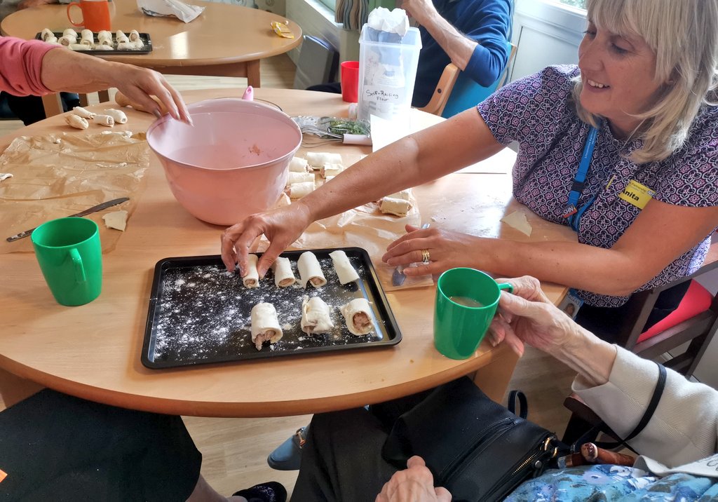 elissa_ot's tweet photo. Lovely morning with @anitalewinLPFT on the ward. Celebrating #AHPDay with the baking group making sausage rolls. Thanks for coming Anita, was lovely to have you as an OT for the morning.
@LPFTNHS
#OccupationalTherapy #BakingGroup #Activity #OlderAdultsMentalHealth #Dementia https://t.co/5bswLmYHcu