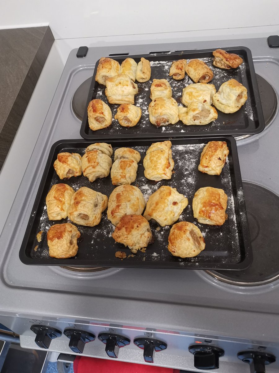 elissa_ot's tweet photo. Lovely morning with @anitalewinLPFT on the ward. Celebrating #AHPDay with the baking group making sausage rolls. Thanks for coming Anita, was lovely to have you as an OT for the morning.
@LPFTNHS
#OccupationalTherapy #BakingGroup #Activity #OlderAdultsMentalHealth #Dementia https://t.co/5bswLmYHcu