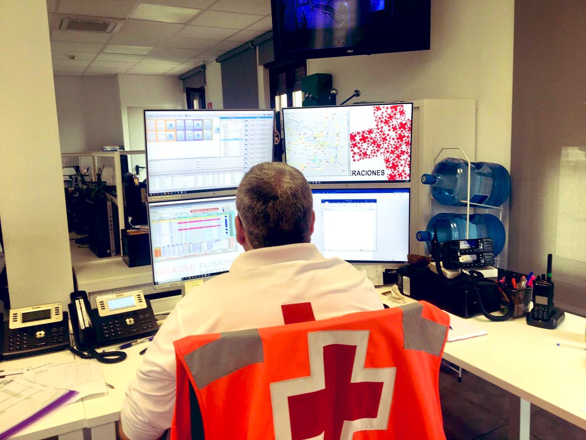 Ellas y ellos son los auténticos protagonistas de estas fiestas, nuestro #voluntariado de <a href="/CRE_Emergencias/">Cruz Roja Emergencias</a> . 

¡Gracias! #PilarCRZ19