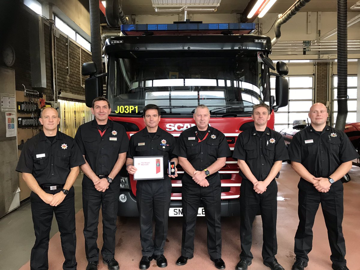 scotfire_Gala's tweet photo. FF David Hardy @scotfire_Gala @scotfire_MELSB receiving his long service and good conduct medal from AC Gourlay @goose646 @fire_scot https://t.co/2lsCOLbIX9