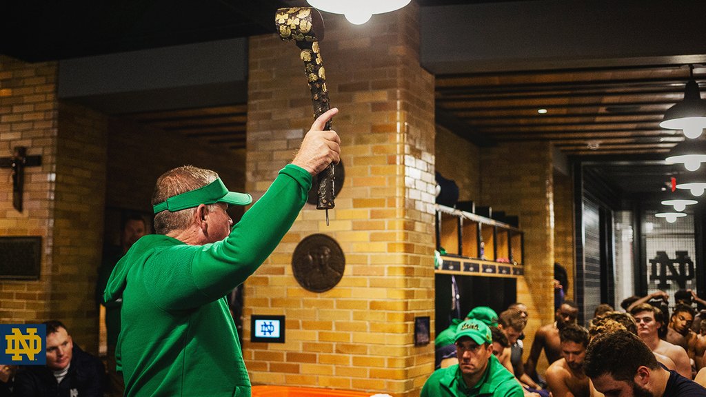 Back where it belongs (for the third-straight year)! 🤗

#GoIrish ☘️
