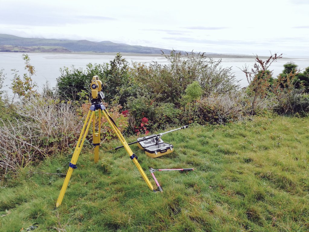 Sometimes, even in October, you get to site and it couldn't be nicer! #Northwales #survey @TopconGB_IRE <a href="/appsincadd/">AppsinCadd</a> so long as you're outdoors eh @MatthewPMiles