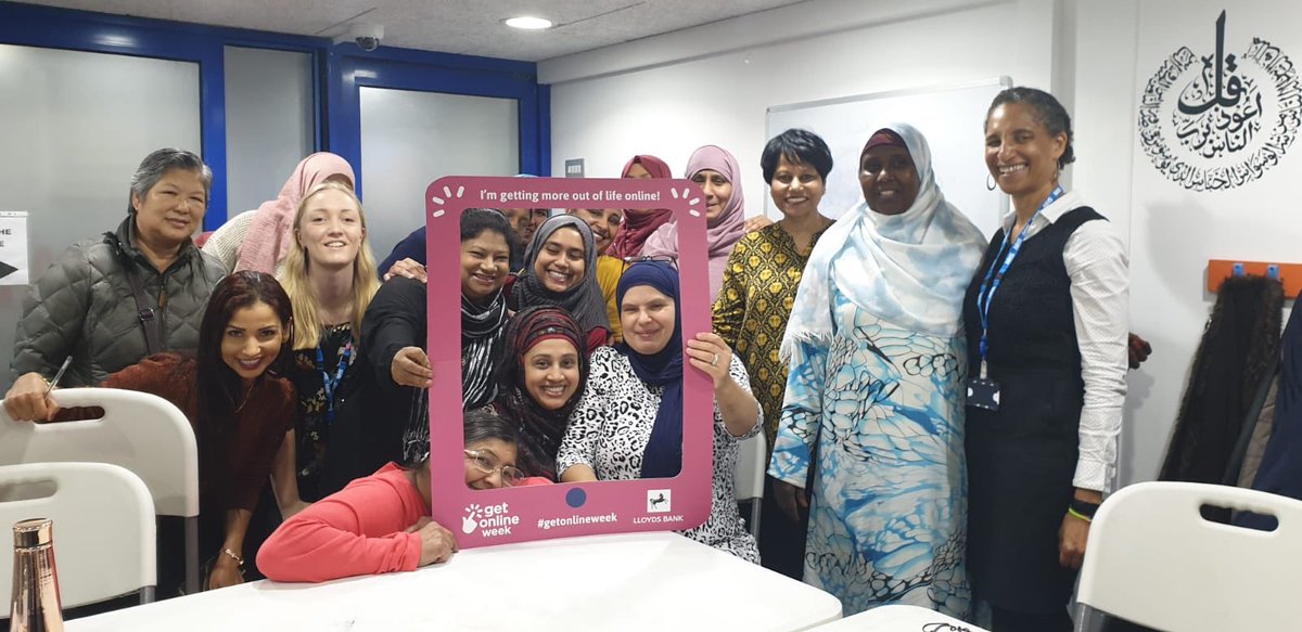 We had a fantastic start to @getonlineweek at the Mosaic Community Trust in Westminster this morning! 23 lovely ladies trained up on downloading apps and using <a href="/NHSHealthHelp/">NHS Health Help Now</a>. They were such a welcoming group- thank you so much for having us @Lena90507643 !