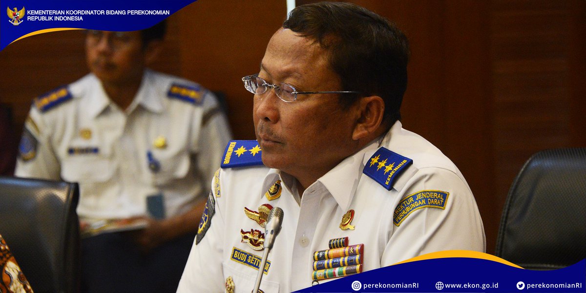PerekonomianRI's tweet photo. #InfoEkon

Menko @PerekonomianRI memimpin Rapat Koordinasi tentang perkembangan penyerapan karet alam di dalam negeri. Rakor dihadiri a.l. oleh perwakilan dari @kemenhub151, @KemenPU, @kementan, #Gapkindo.

#UntukEkonomiIndonesia https://t.co/nETv5zl3Kx