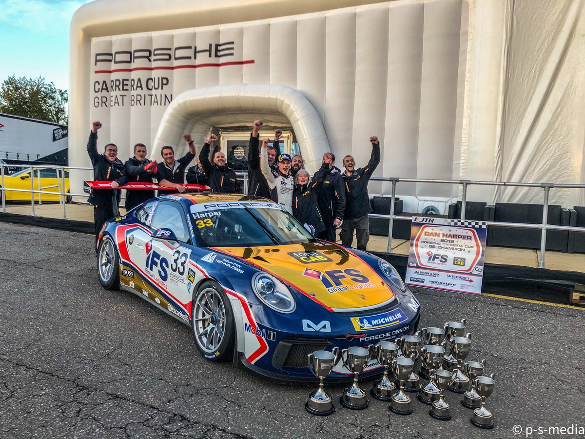 Team_JTR_'s tweet photo. What a Weekend➡️
#Postcards #WinningWeekend 
Adam #AK08
#AmClass 🥈#Race1 🥇#Race2 
Dan #DH33Champion🏆
#ProClass🥈#Race1 🥇#Race2 #CarreraCupGB #BrandsHatch #TeamJTR #TeamTandy #FollowTeamJTR https://t.co/t4knxiGl2H