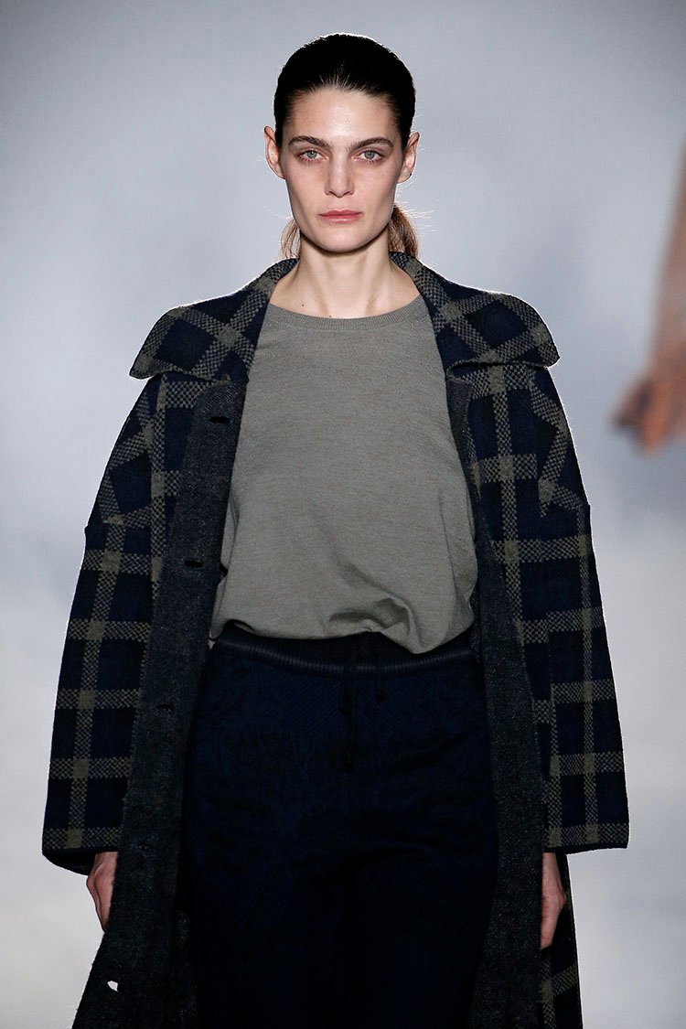 Autumn mondays 🍁 #leborgabala #leborgabalaFW1920 #catwalk #fashionshow #autumn #winter #cool #knitwear #color #cold #colors #weather #fashionstyle #womenwear #FW1920 #fallwinter1920