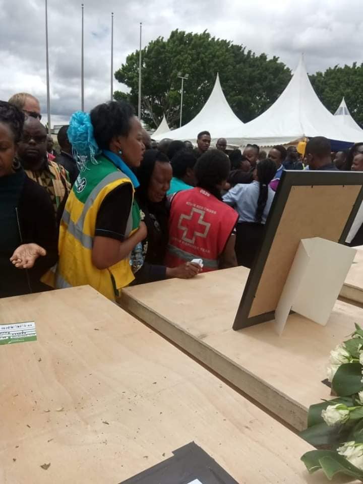 SAD. Remains of 28 out of 32 Kenyans who perished in the Ethiopian Airlines plane crash arrived today. Praying for families of #ET302 crash victims. 🙏🏽🙏🏽😥