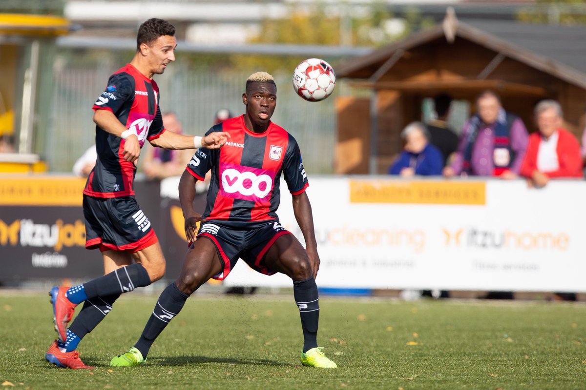 rfcliege's tweet photo. 📸 Le reportage de Mickael #Marquet est disponible sur notre page #Facebook : https://t.co/kAlaEq7jRC 🔴🔵 #RFCLWinkel #D1amateurs https://t.co/bB59Wwjezv