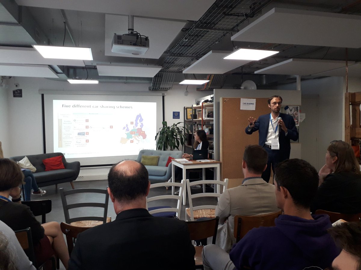 The #STARScamp is starting right now: <a href="/StarsH2020/">Stars-h2020</a> coordinator Marco Diana from <a href="/PoliTOnews/">Politecnico di Torino</a> breafly presents the project results to partecipants who gathered in Paris today for the #campout